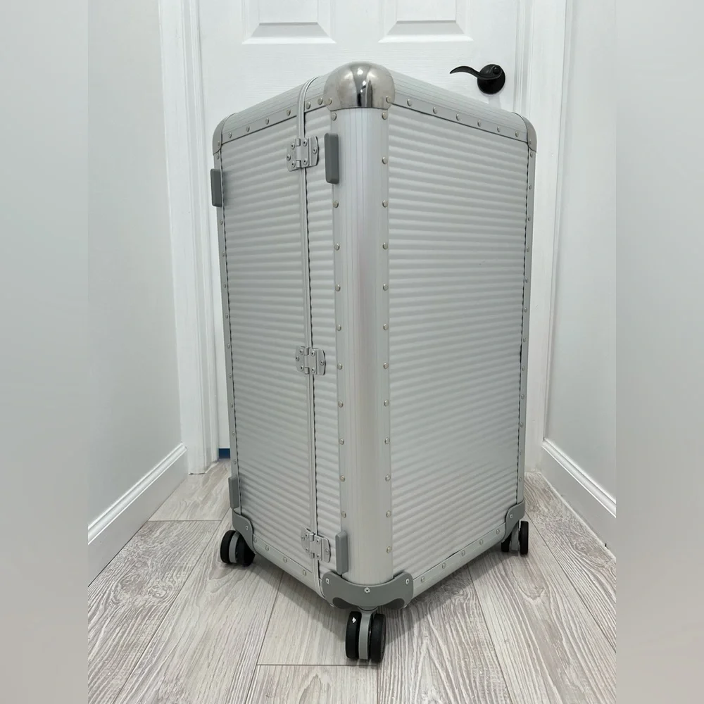 FPM Milano Bank Trunk On Wheels Suitcase 96LT